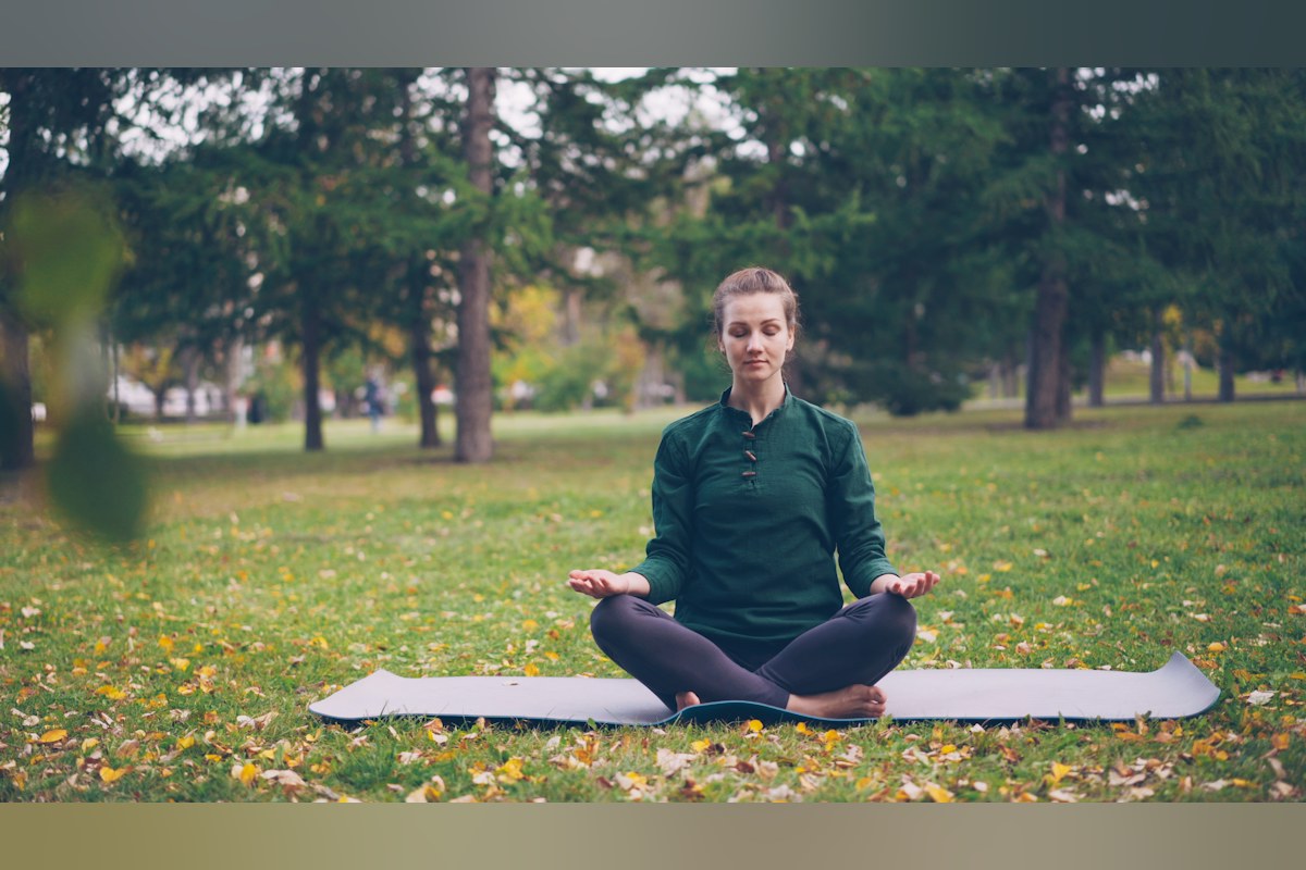 Full mindful meditation scene in a landscape frame — Vitaly Gariev, Unsplash